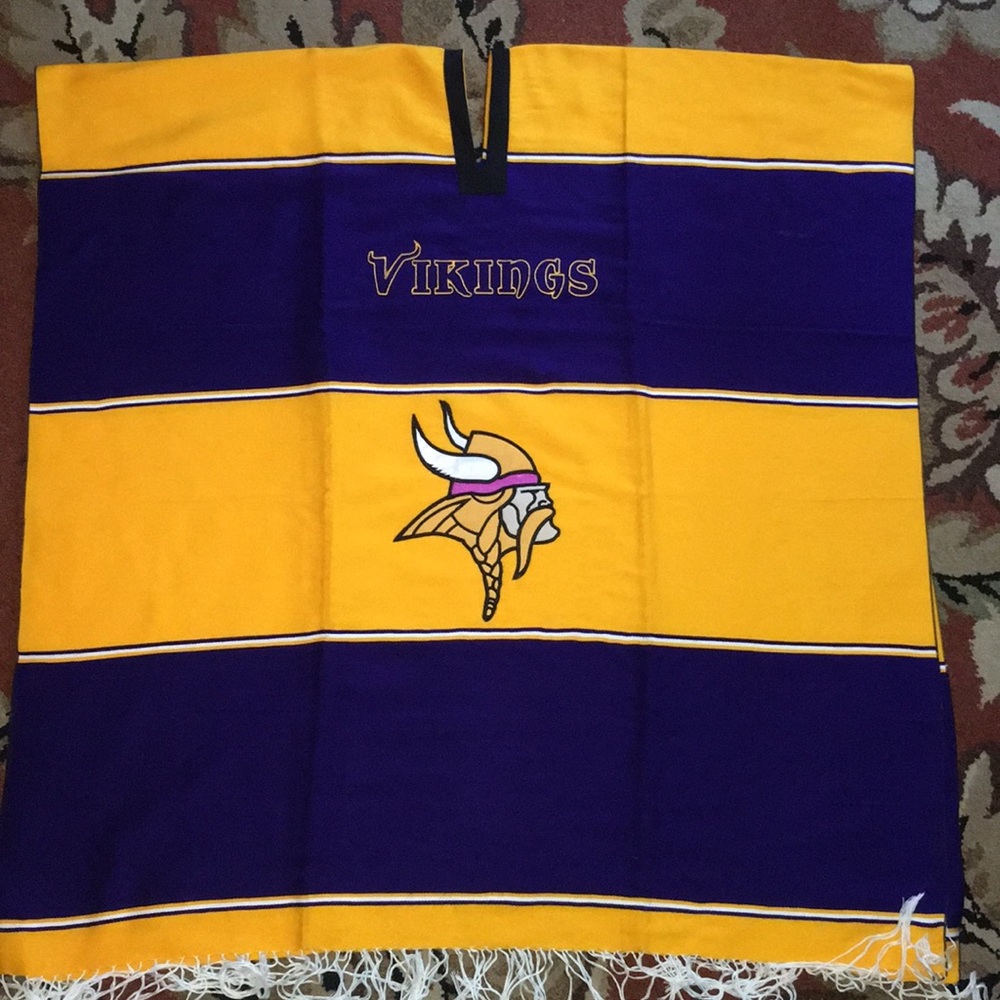 Vikings Poncho New